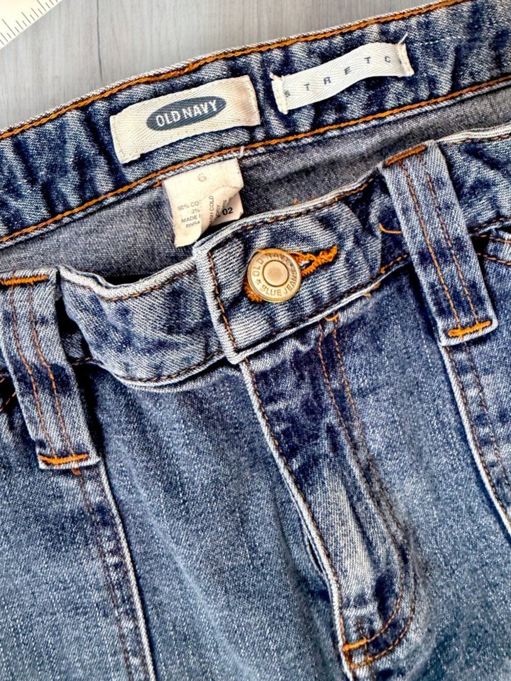 Old Navy Vintage Y2K Cargo Boot Cut Flare Jeans Size 6 Fall 2002 Medium Wash - Picture 4 of 7